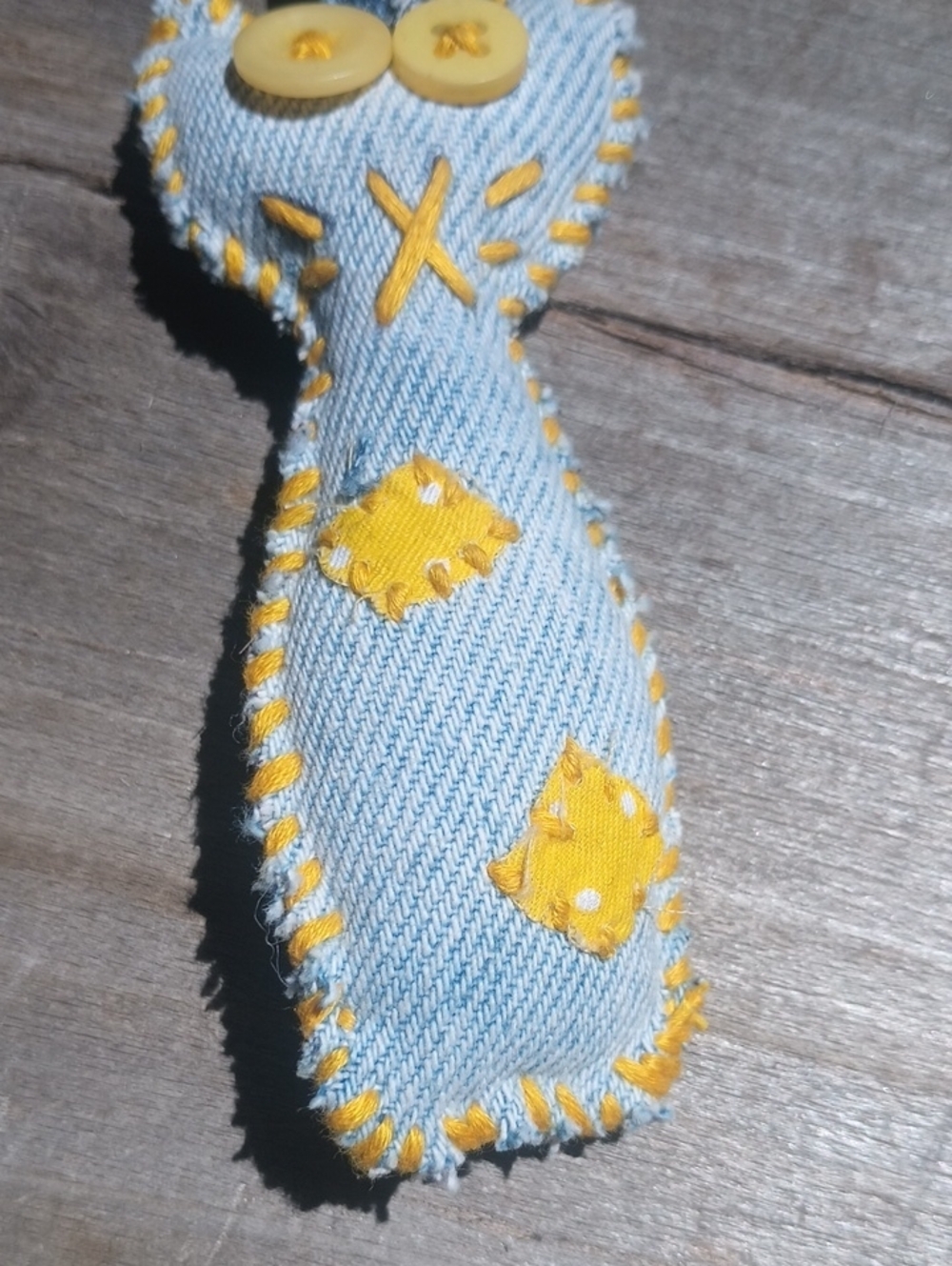 Handcrafted Denim Cat Keychain - Picture 5 of 6